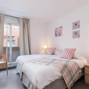 https://apartamentos-cornellalux-2.catalonia-hotels.com
